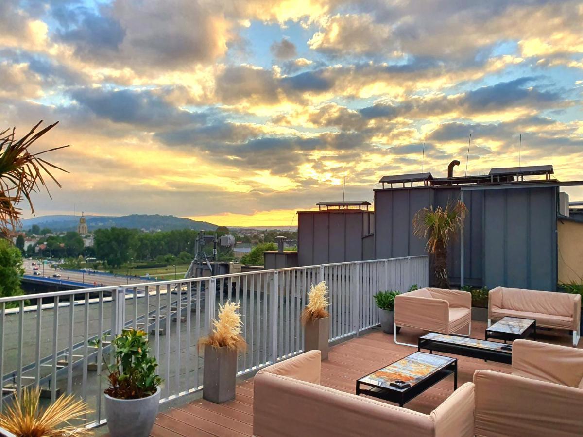 Holiday Suites Cracow Красков Екстериор снимка