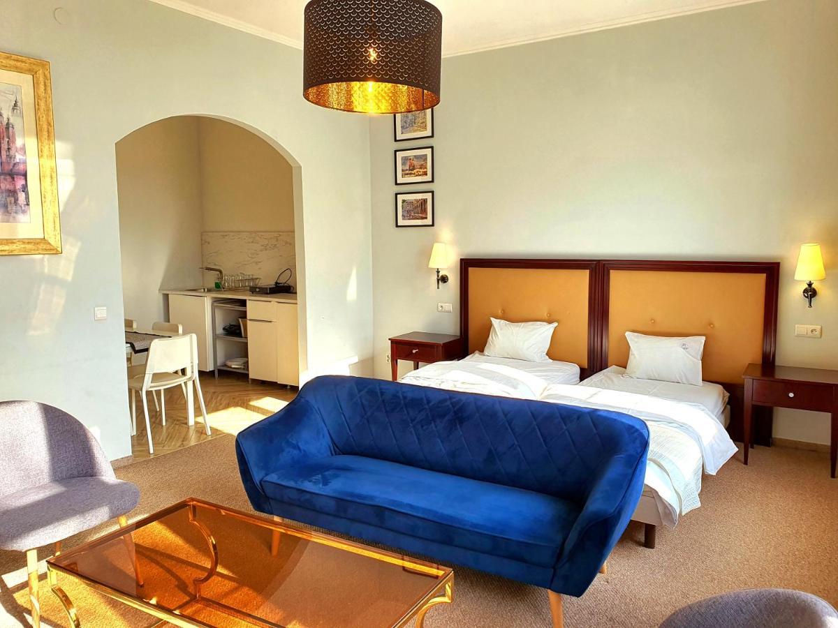 Holiday Suites Cracow Красков Екстериор снимка