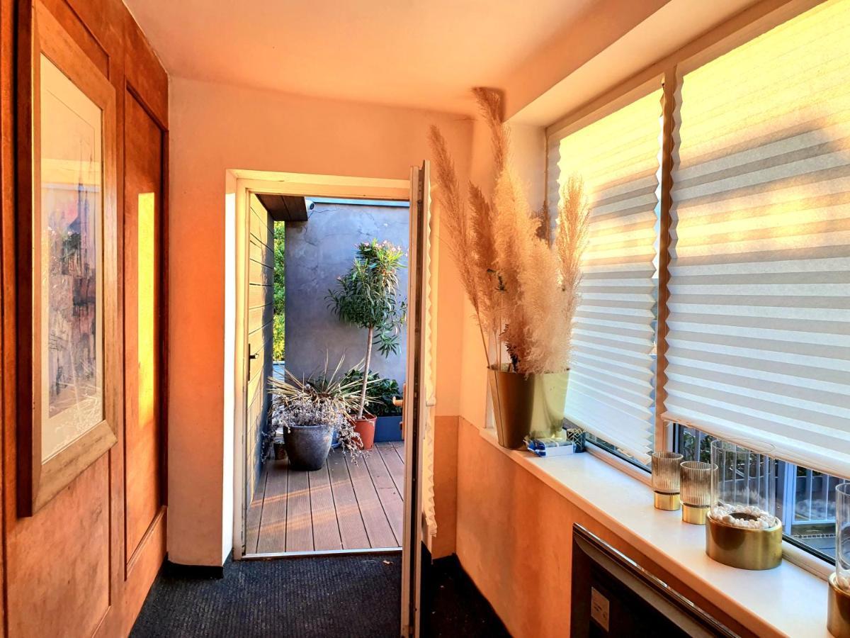 Holiday Suites Cracow Красков Екстериор снимка