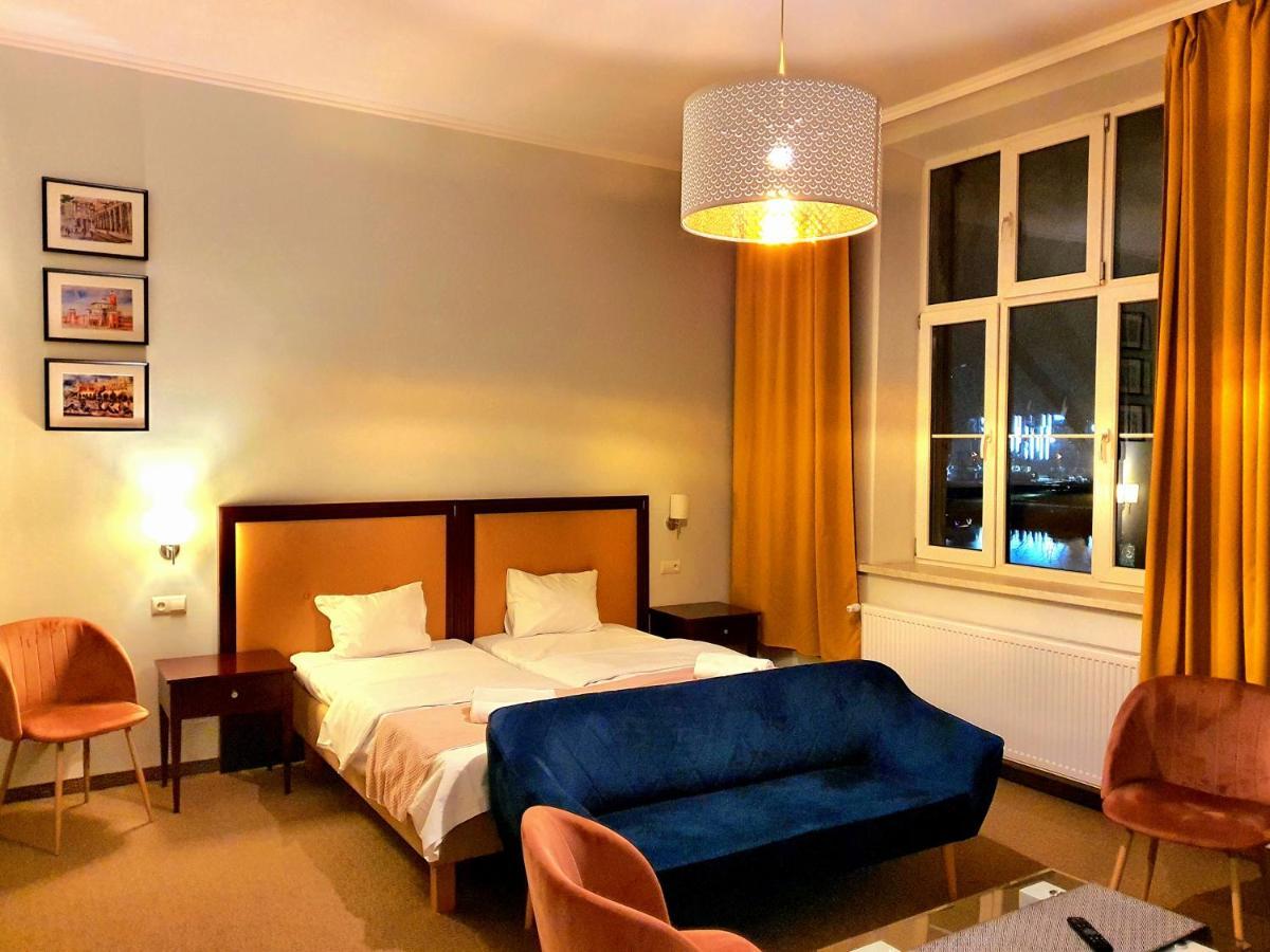 Holiday Suites Cracow Красков Екстериор снимка