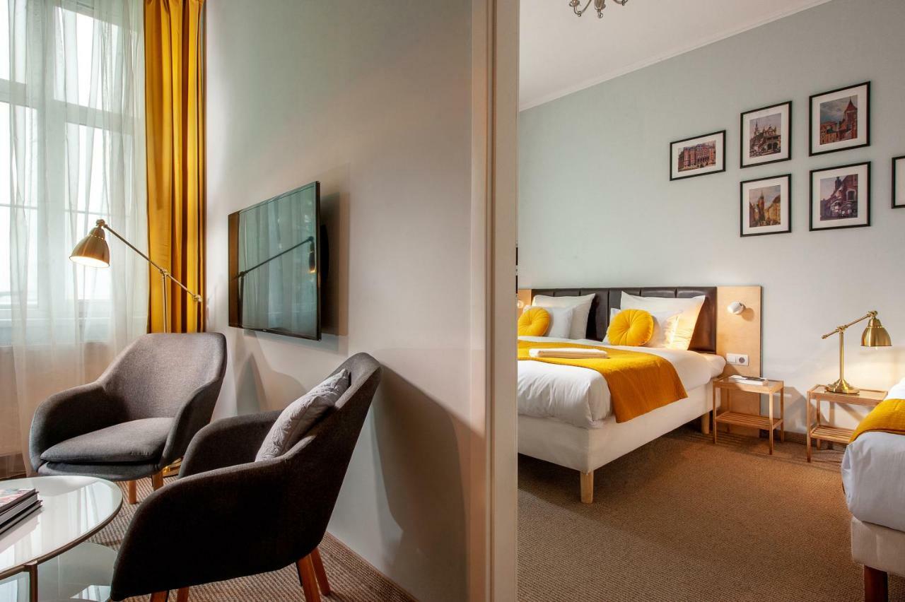 Holiday Suites Cracow Красков Екстериор снимка