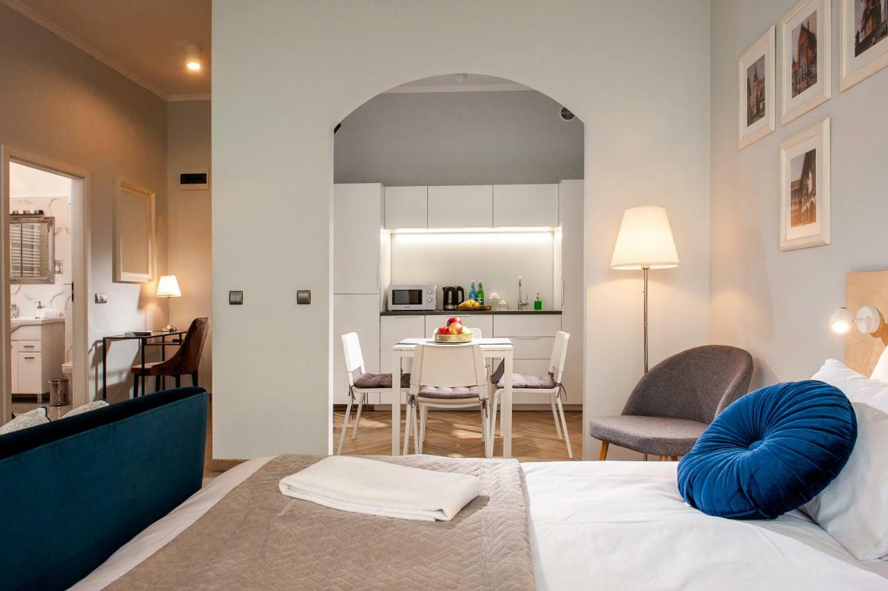 Holiday Suites Cracow Красков Екстериор снимка