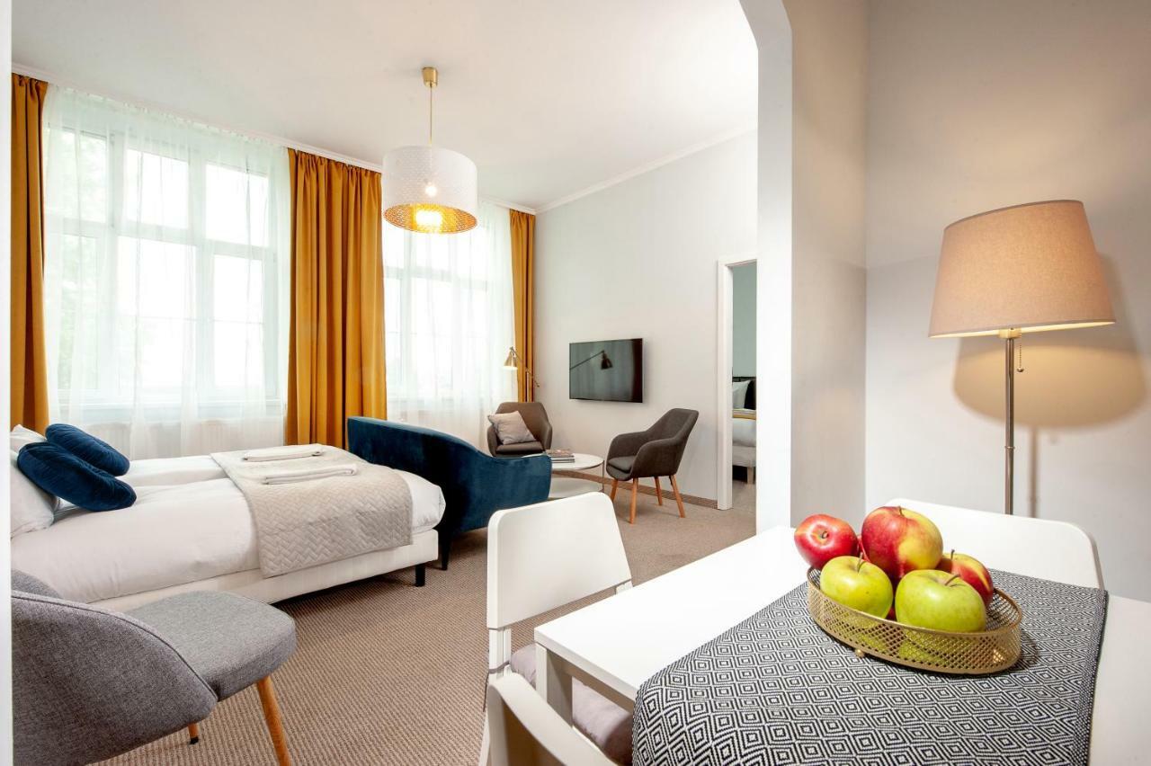 Holiday Suites Cracow Красков Екстериор снимка